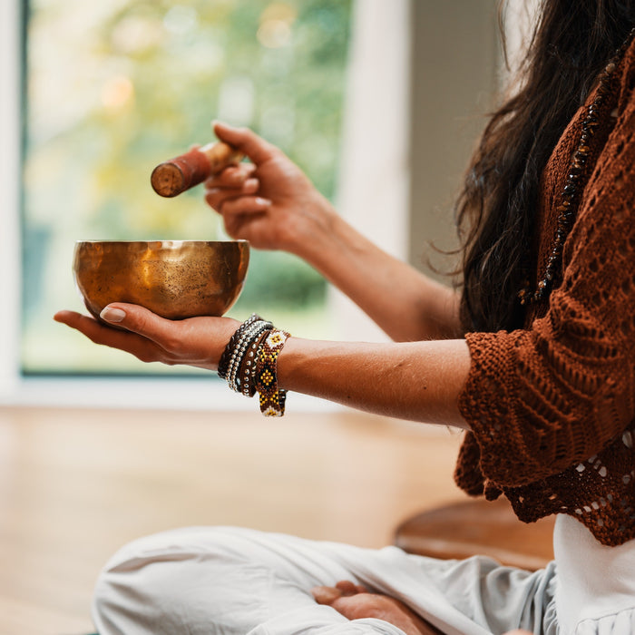 8 Lessons On Meditation From The Author of Heavily-Meditated Caitlin Cady